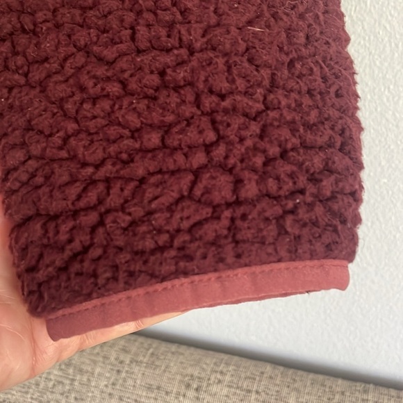 Abercrombie and Fitch Red Sherpa Jacket Size S - Picture 11 of 15